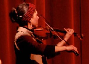 Lindi fiddles at Homer Arts Event copy